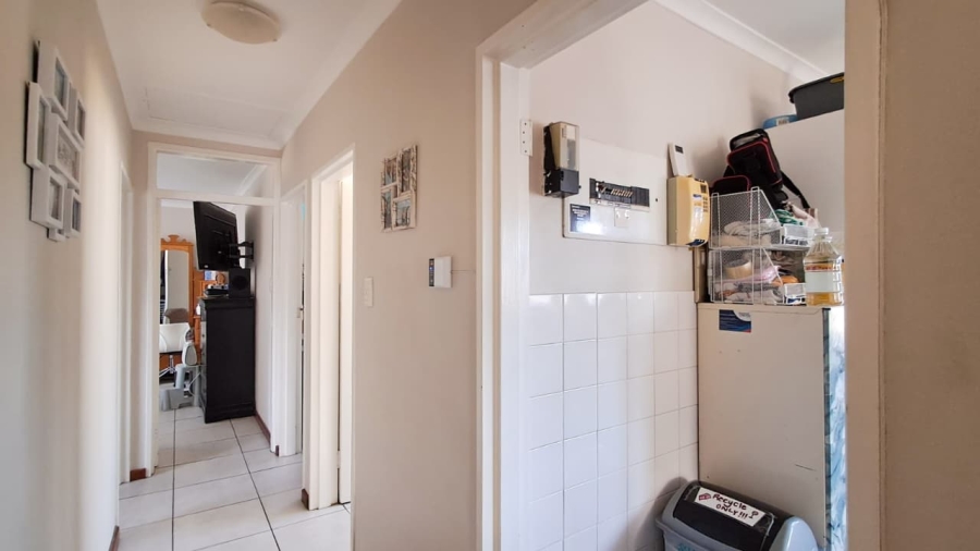 3 Bedroom Property for Sale in Zoo Park Western Cape